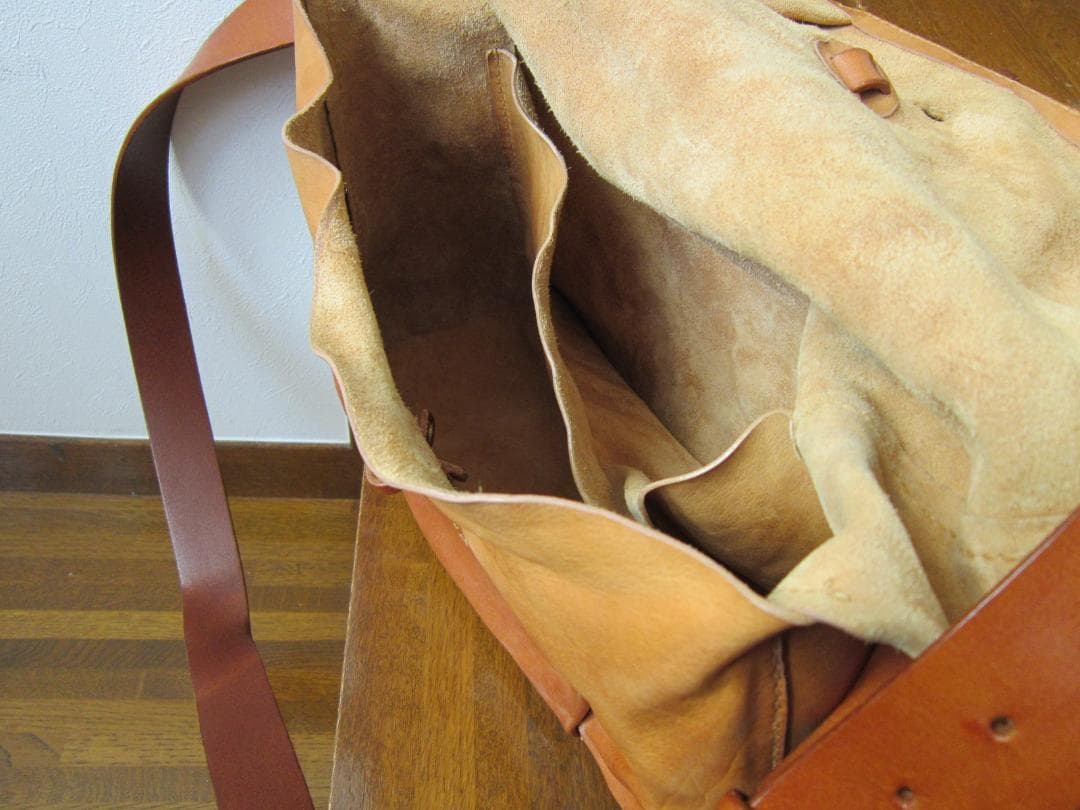 アンリークイール　⑤　ショルダーバッグ　鞄　バッグ