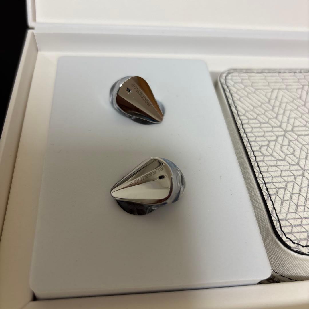 イヤホン moondrop blessing3