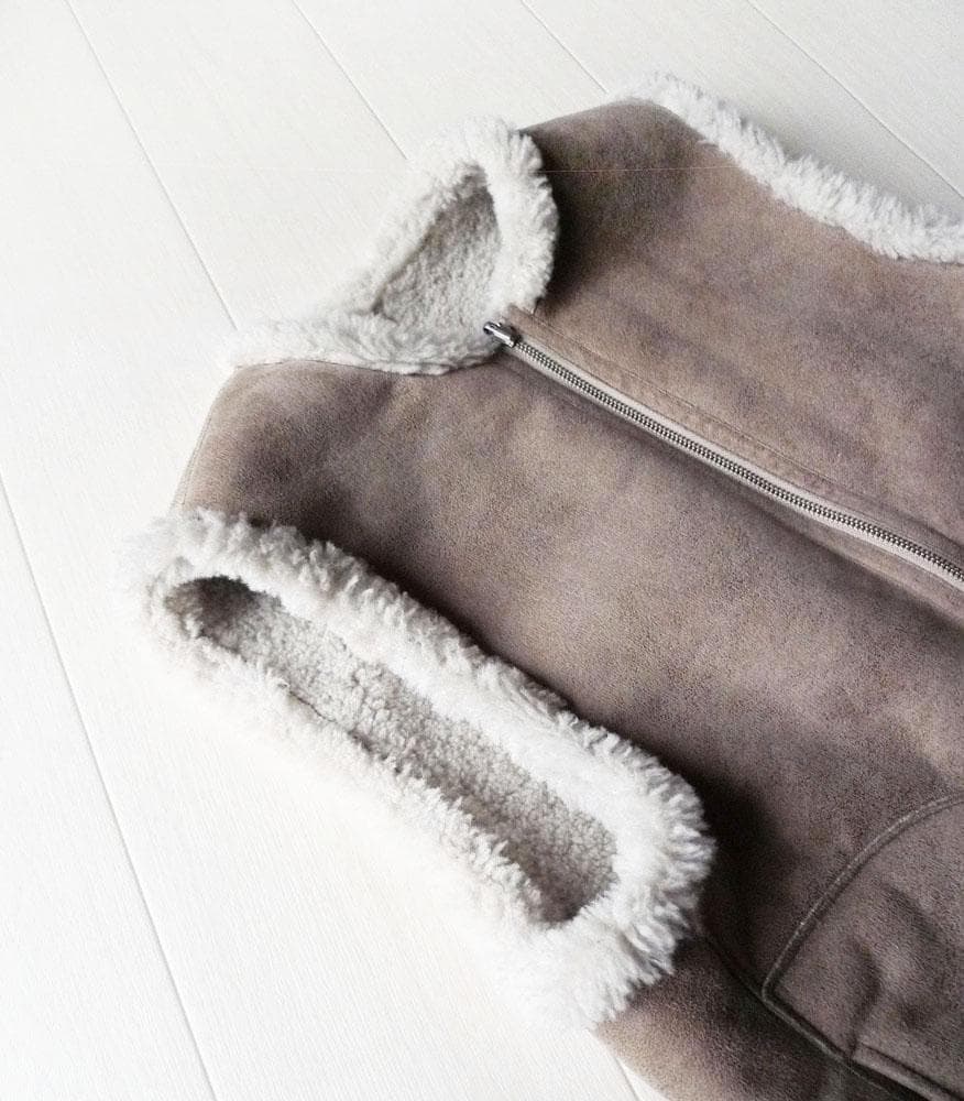 美品 トゥモローランド マカフィー 3万円 リバーシブル ジレ ムートン風