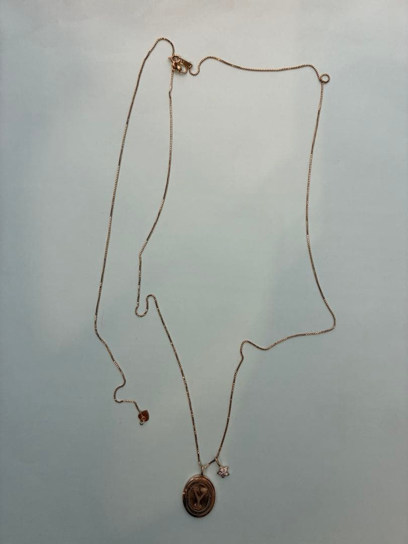 Quelle ChanceケルシャンスK10イニシャル Ｙネックレスチャーム