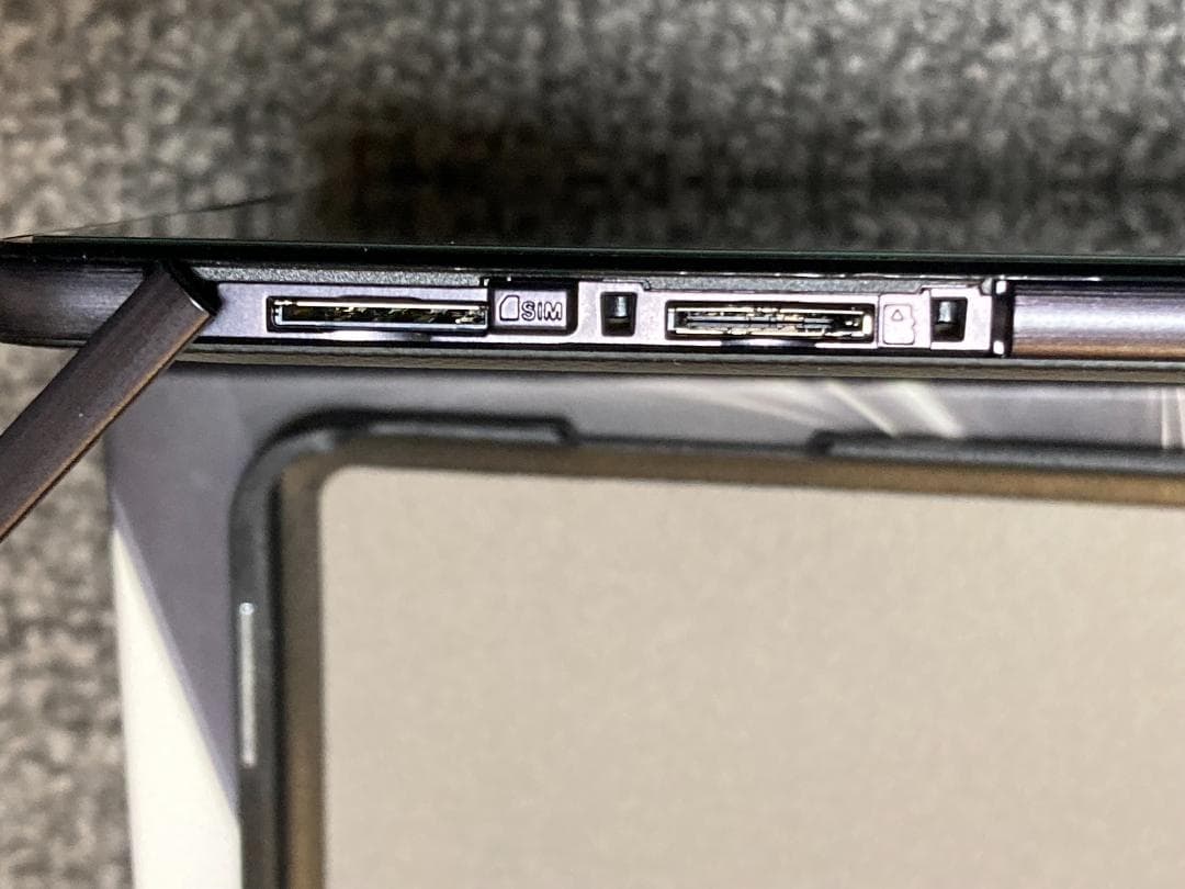 極美品ASUS ZenPad3 8.0 Z581KL-BK32S4 SIMフリー