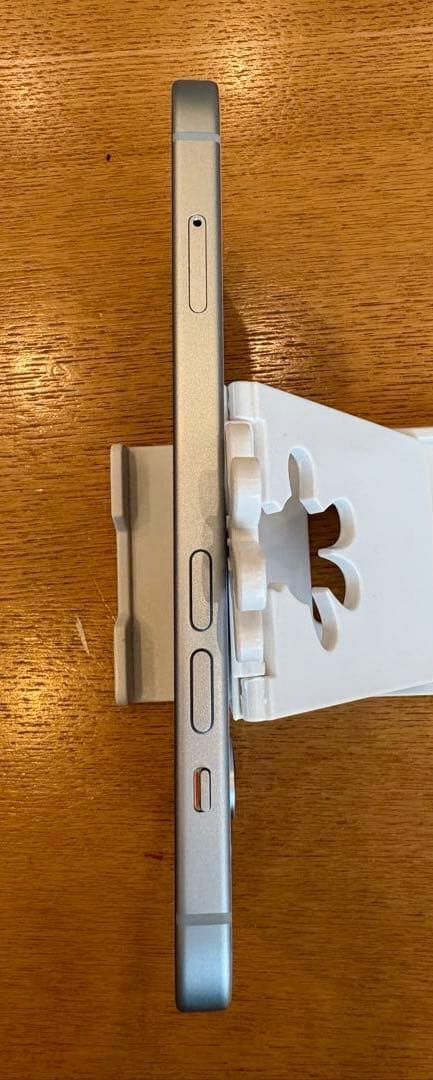 極美品　SIMフリー　iPhone15 128GB ブルー