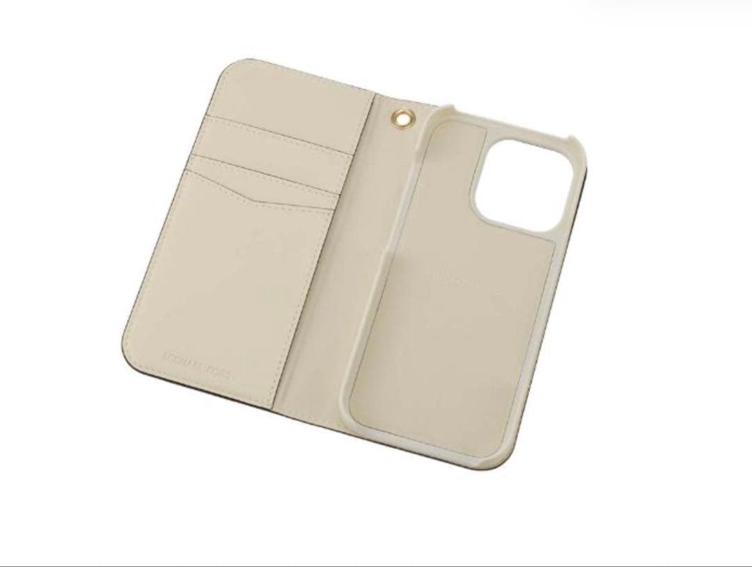 iPhone16Pro マイケルコース ブックタイプwith タッセルチャーム