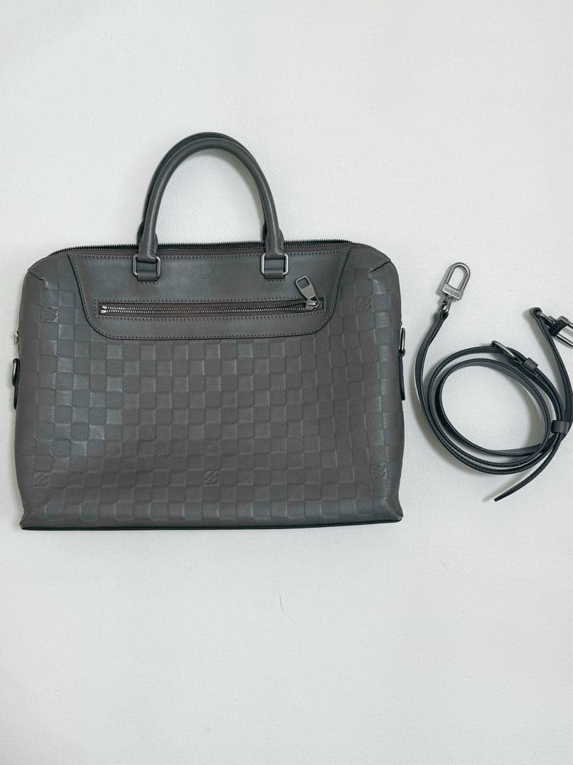 ルイヴィトン　LOUISVUITTON グレー レザー パソコンバッグ　ビジネス