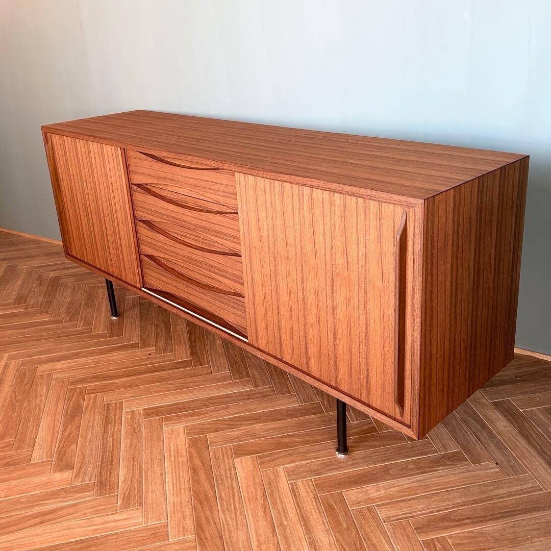 じ*☆様 チーク サイドボード チェスト 北欧 ミッドセンチュリー ビンテージ