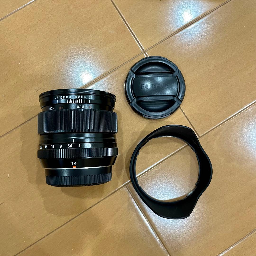 極美品　FUJI FILM XF14F2.8 R