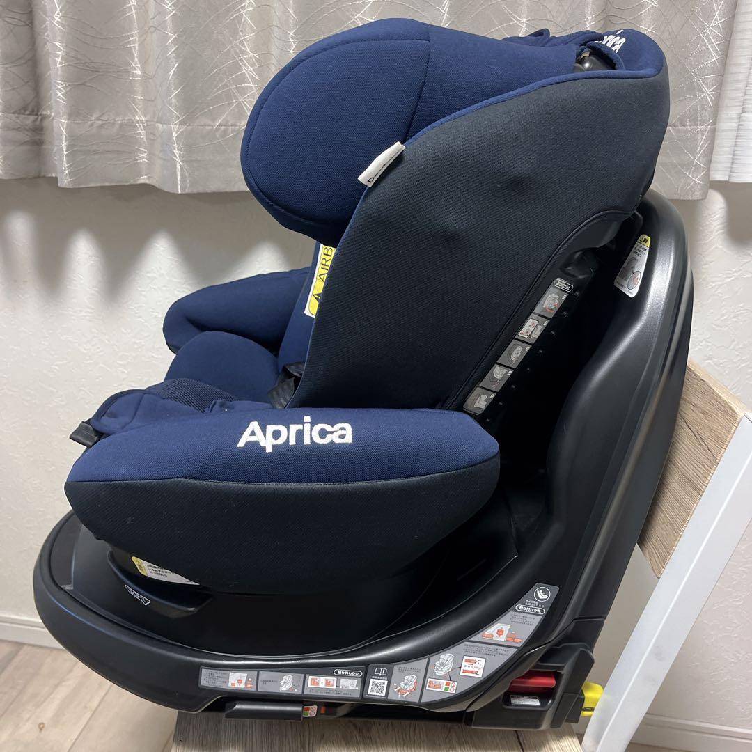 極美品✨アップリカ ディアターンプラス ISOFIX チャイルドシート ネイビー
