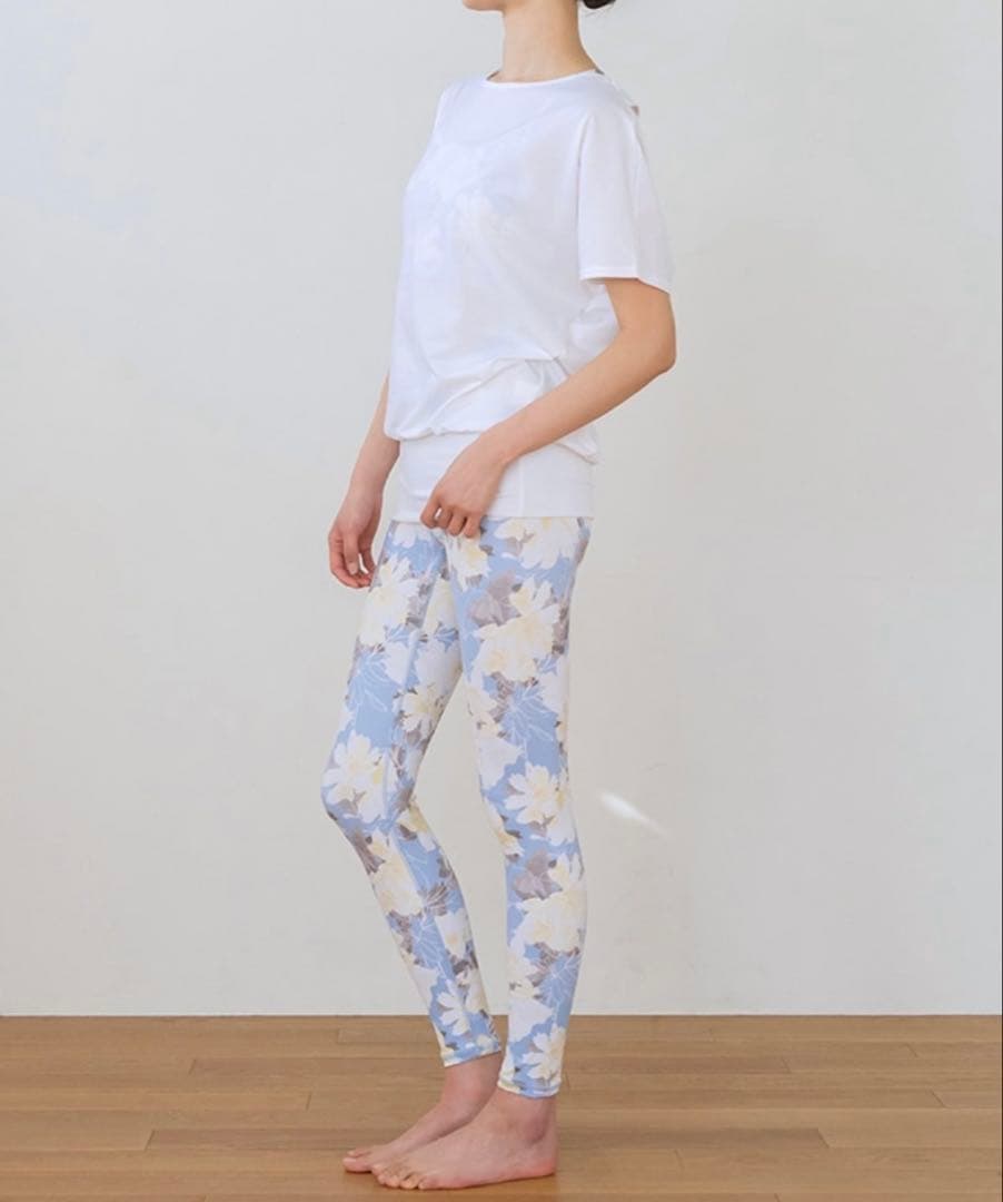 新品　SUKALA ヨガウェア LL サイズ 花柄