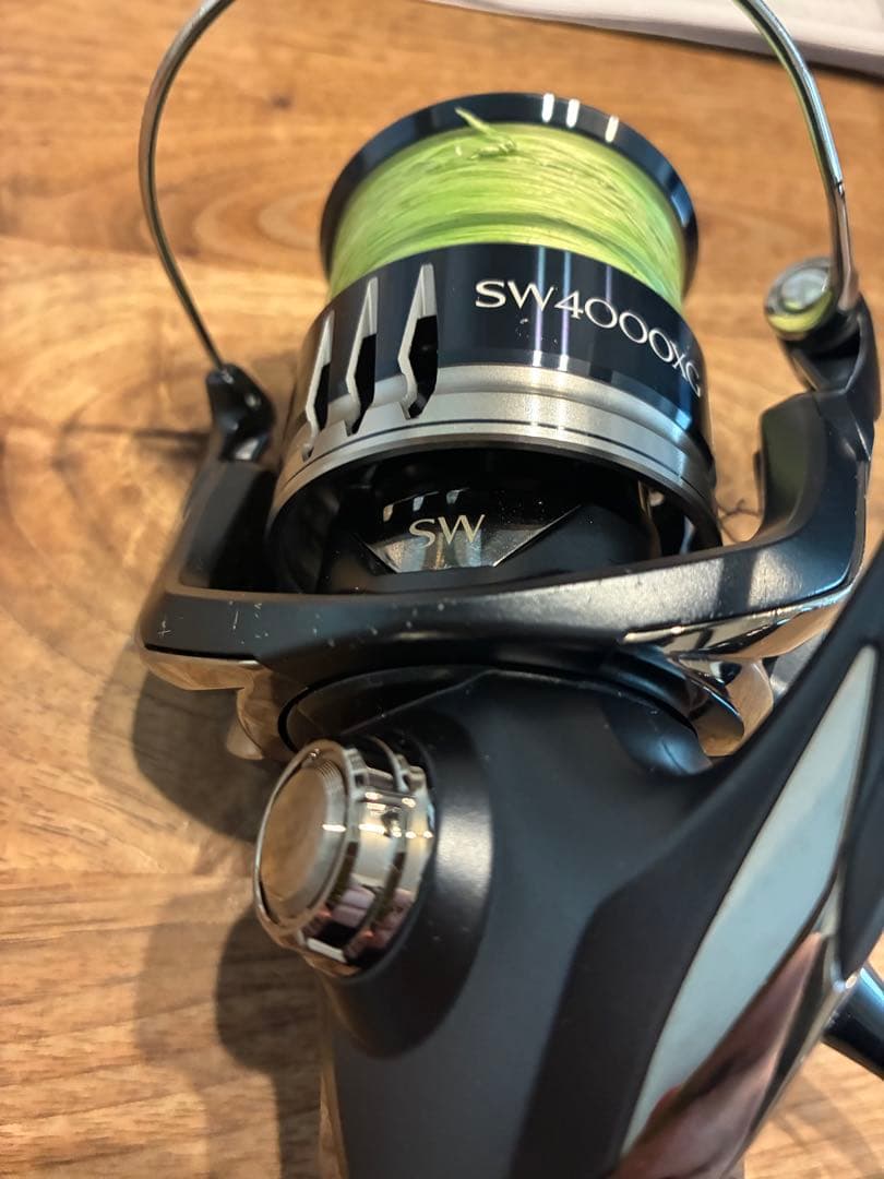 Shimano シマノ　ストラディックSW4000XG スピニングリール