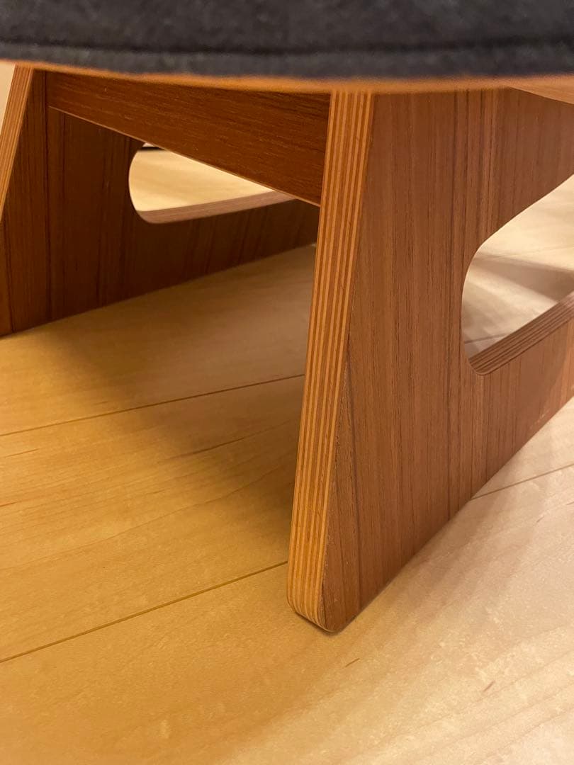 天童木工　低座椅子　ネイビー