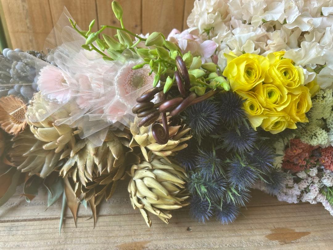 ✨年末お特MIX【Ｂ】ラナン　スイートピー　スターチス　スワッグ　生花