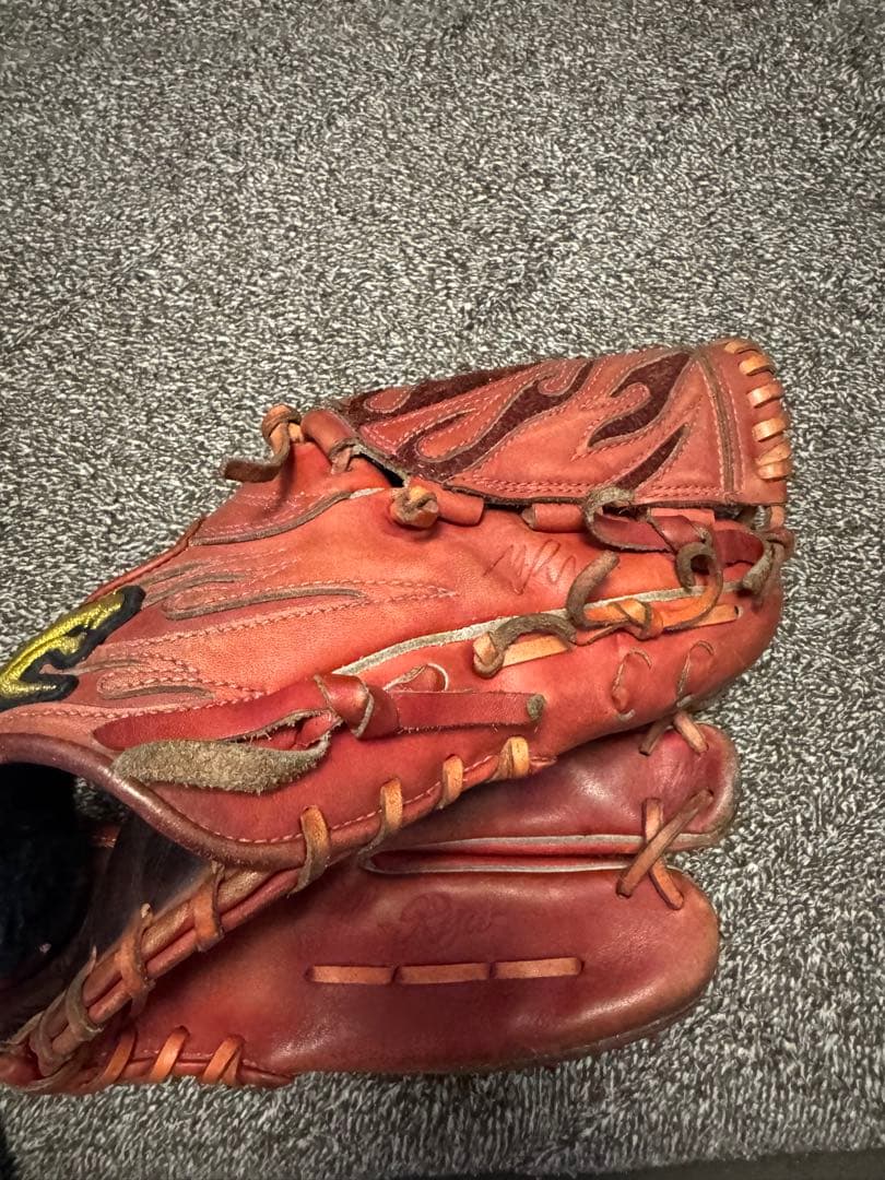 リュウ硬式野球グローブ 投手用