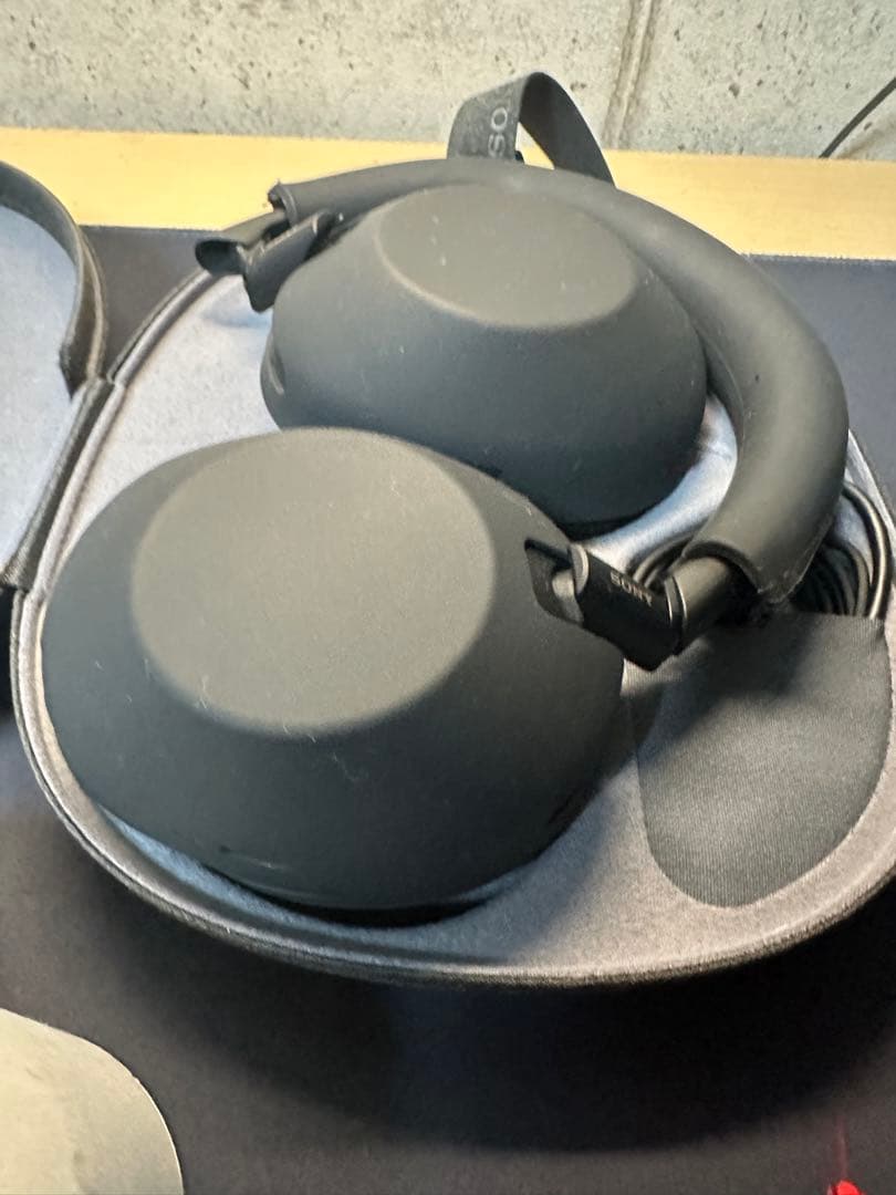 Sony WH-1000XM6ブラック　別売りカバー付