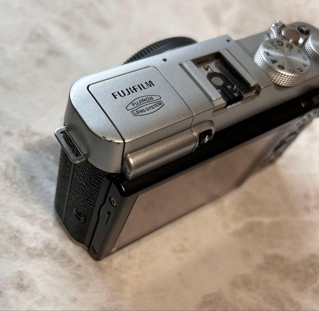 FUJIFILM ミラーレス一眼 X-M1 シルバー