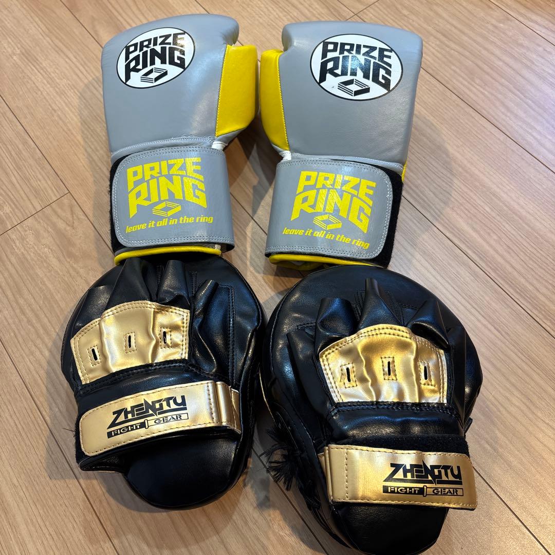 PRIZE RING ボクシンググローブ 14oz とパンチングミット