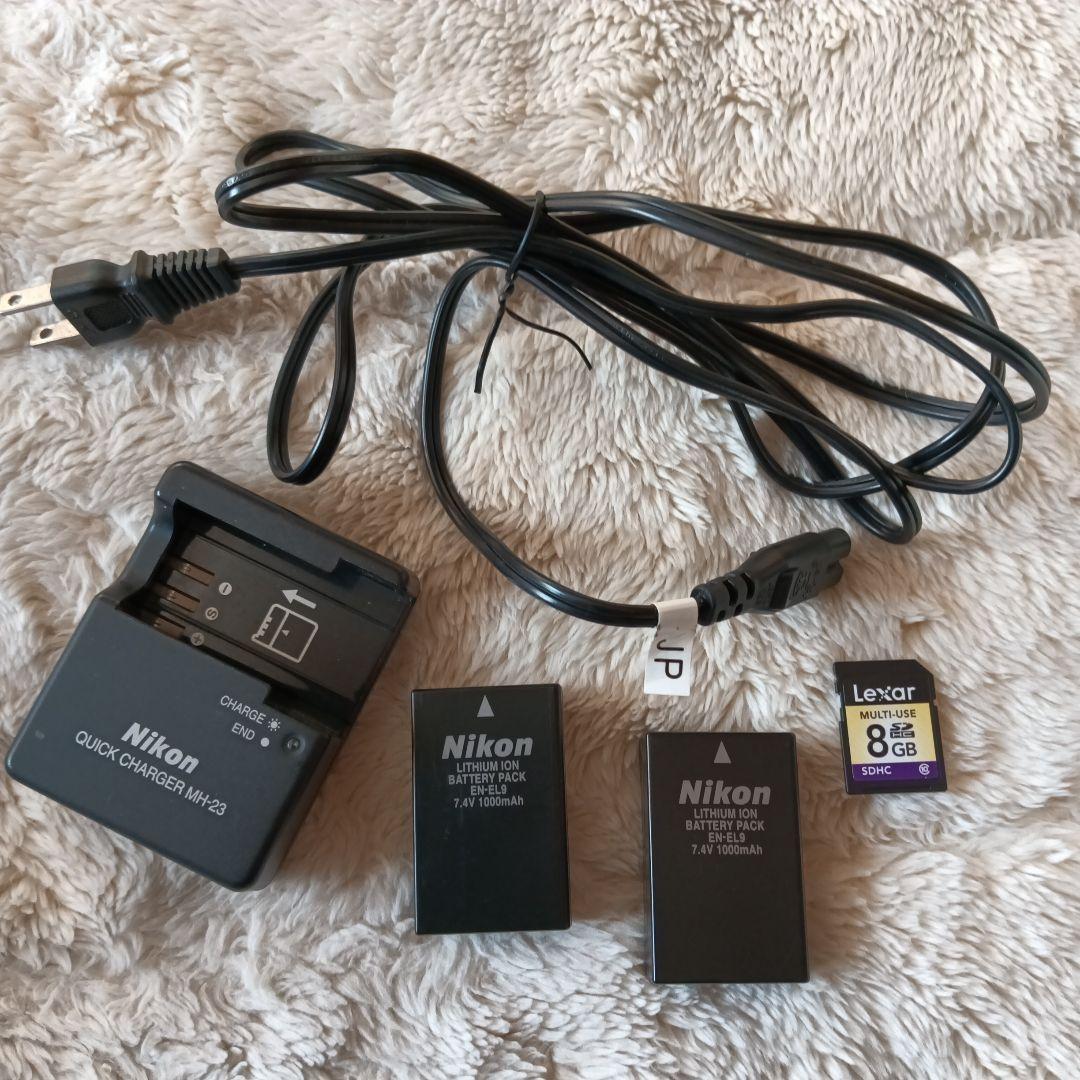 Nikon D40デジタル一眼レフ 18~55ミリ標準ズームセット[極美品]