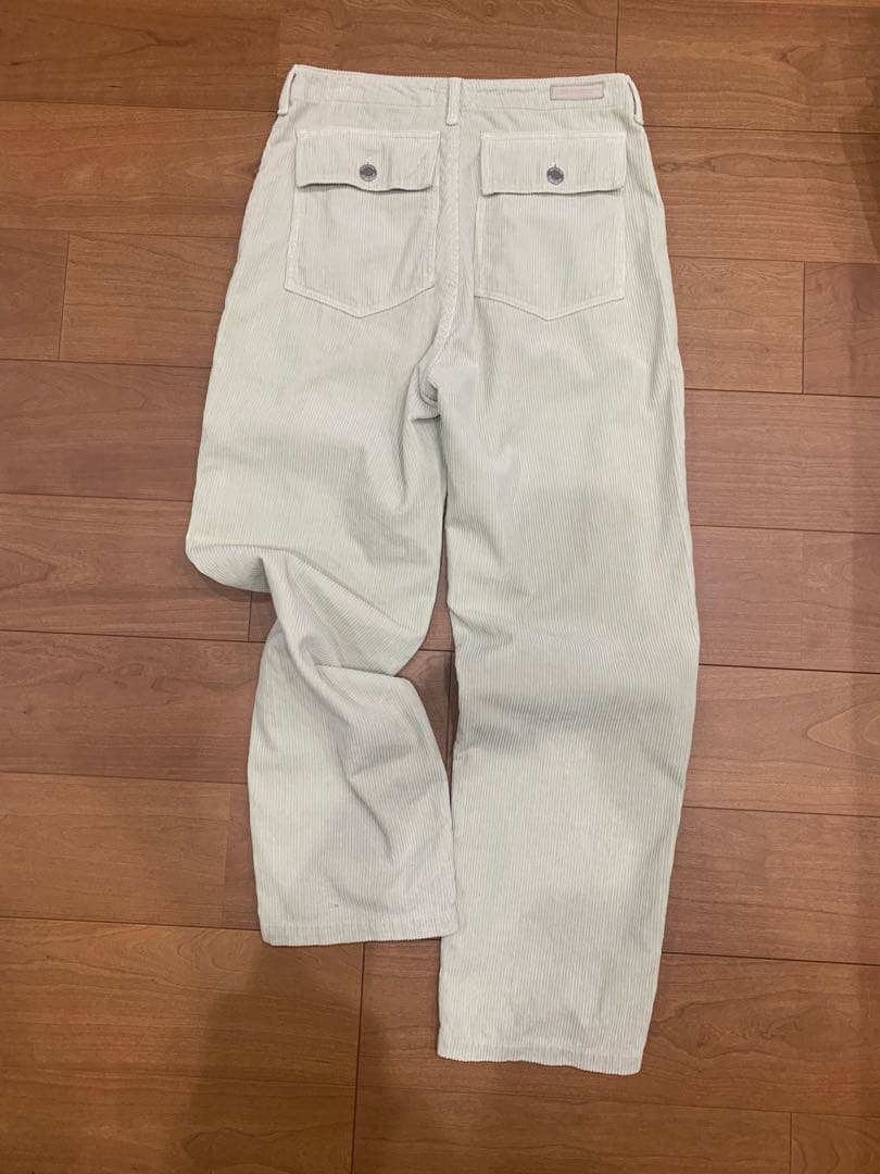 THESHISHIKUI コーデュロイ ホワイトパンツ