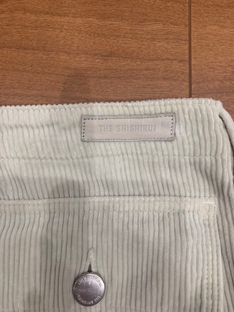 THESHISHIKUI コーデュロイ ホワイトパンツ