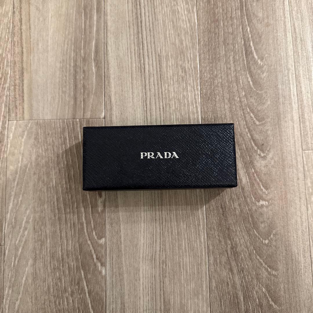 正規品 PRADA キーホルダー サフィアーノ