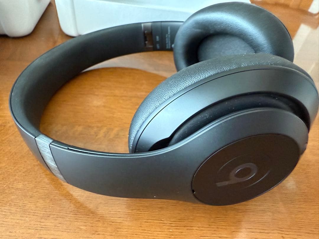 Beats Studio pro ブラック