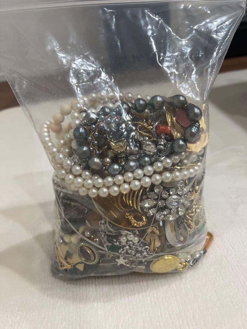 イミテーションアクセサリー まとめ売り 約2.2kg