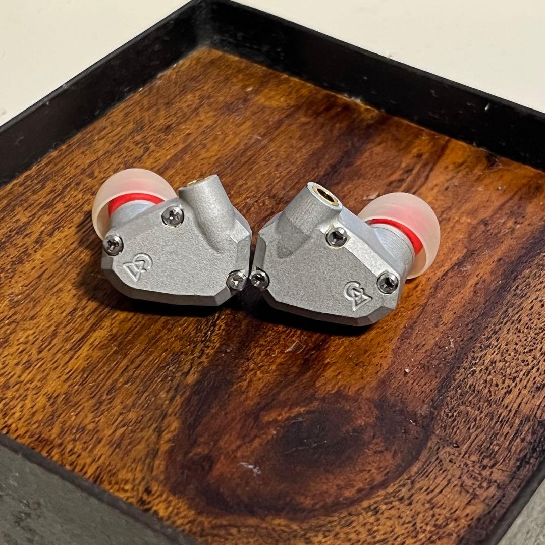 イヤホン Campfire Audio NOVA