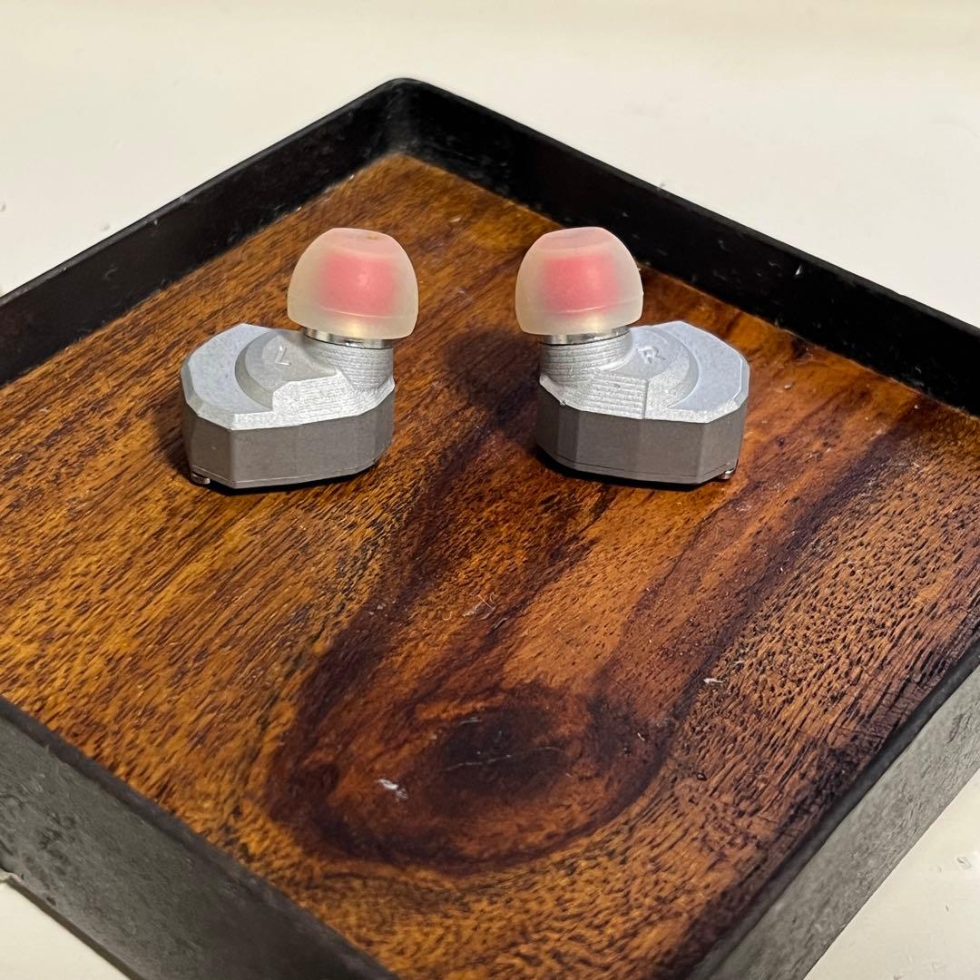イヤホン Campfire Audio NOVA
