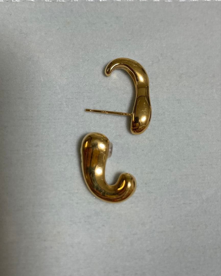 美品　ete ウェーブ　フローピアス