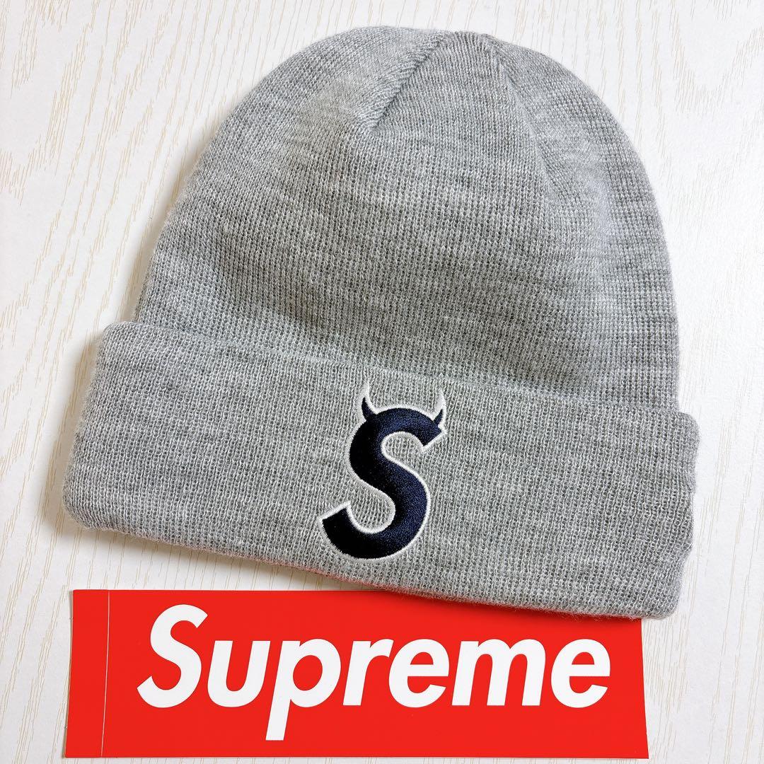 2点セット　Supreme ニット帽　ビーニー　ツノ　Sロゴ　グレー