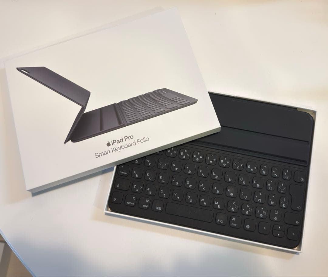 iPad Smart Keyboard Folio 11インチ
