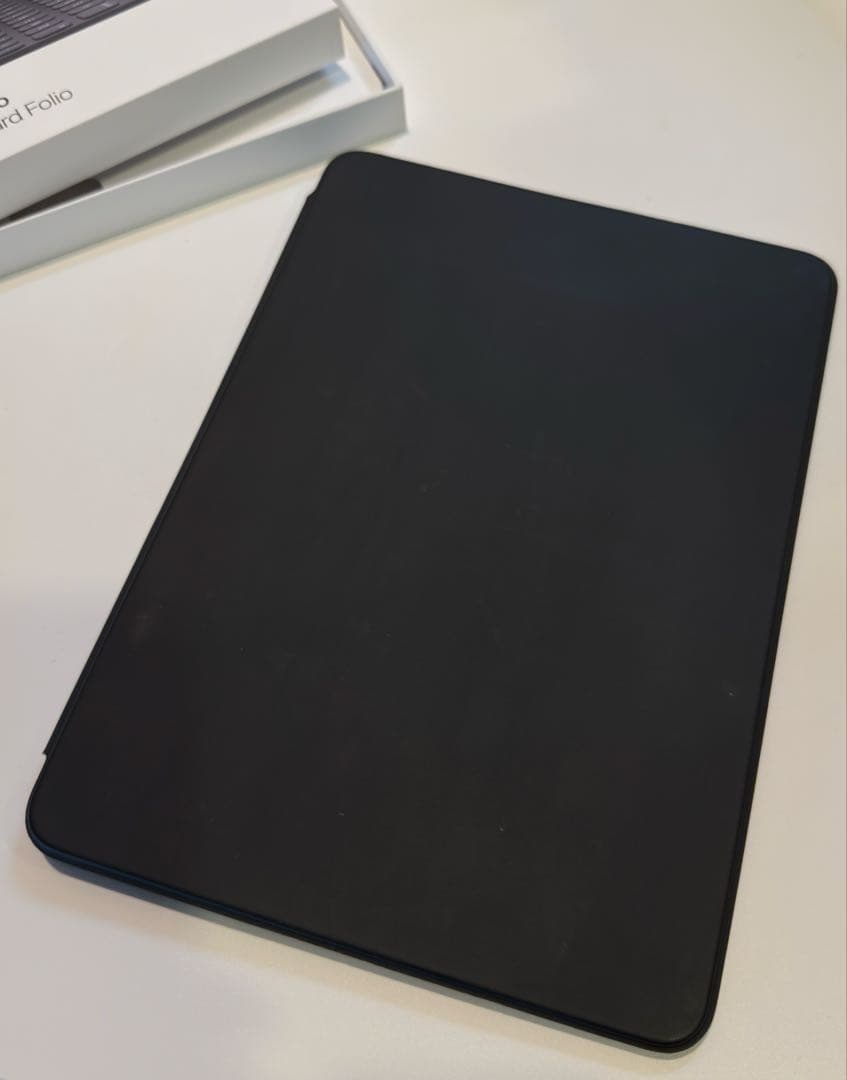 iPad Smart Keyboard Folio 11インチ