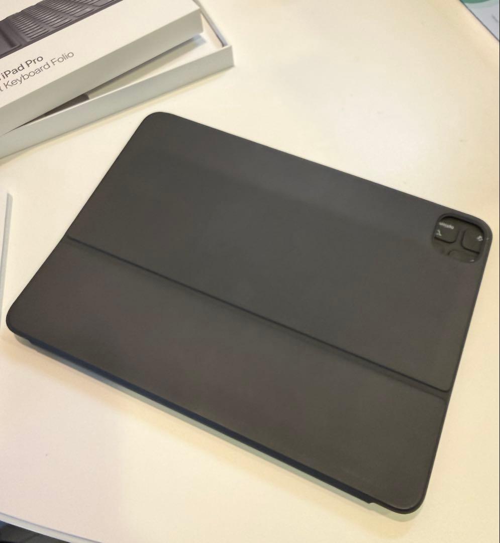 iPad Smart Keyboard Folio 11インチ