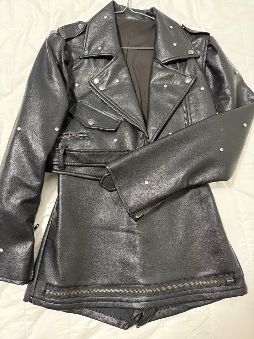 Darich ダーリッチ ランダムビジューライダース ジップレザーミニスカート