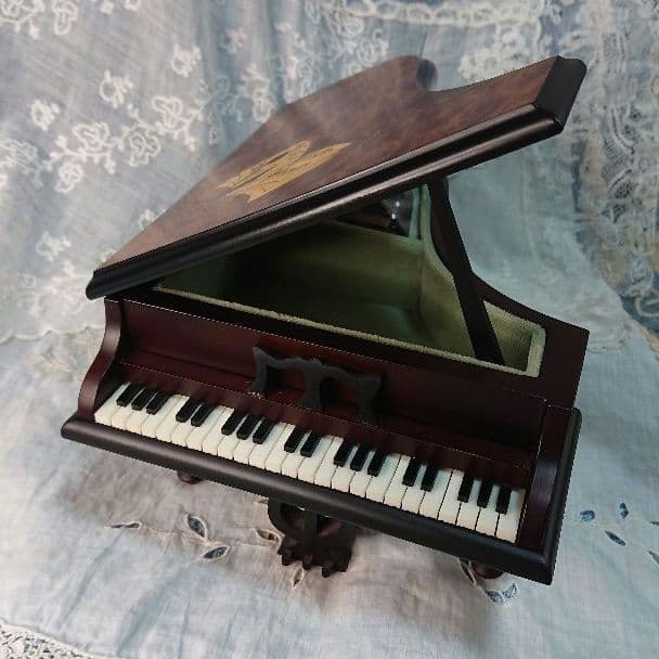 スイス✨リュ－ジュ✨オルゴール