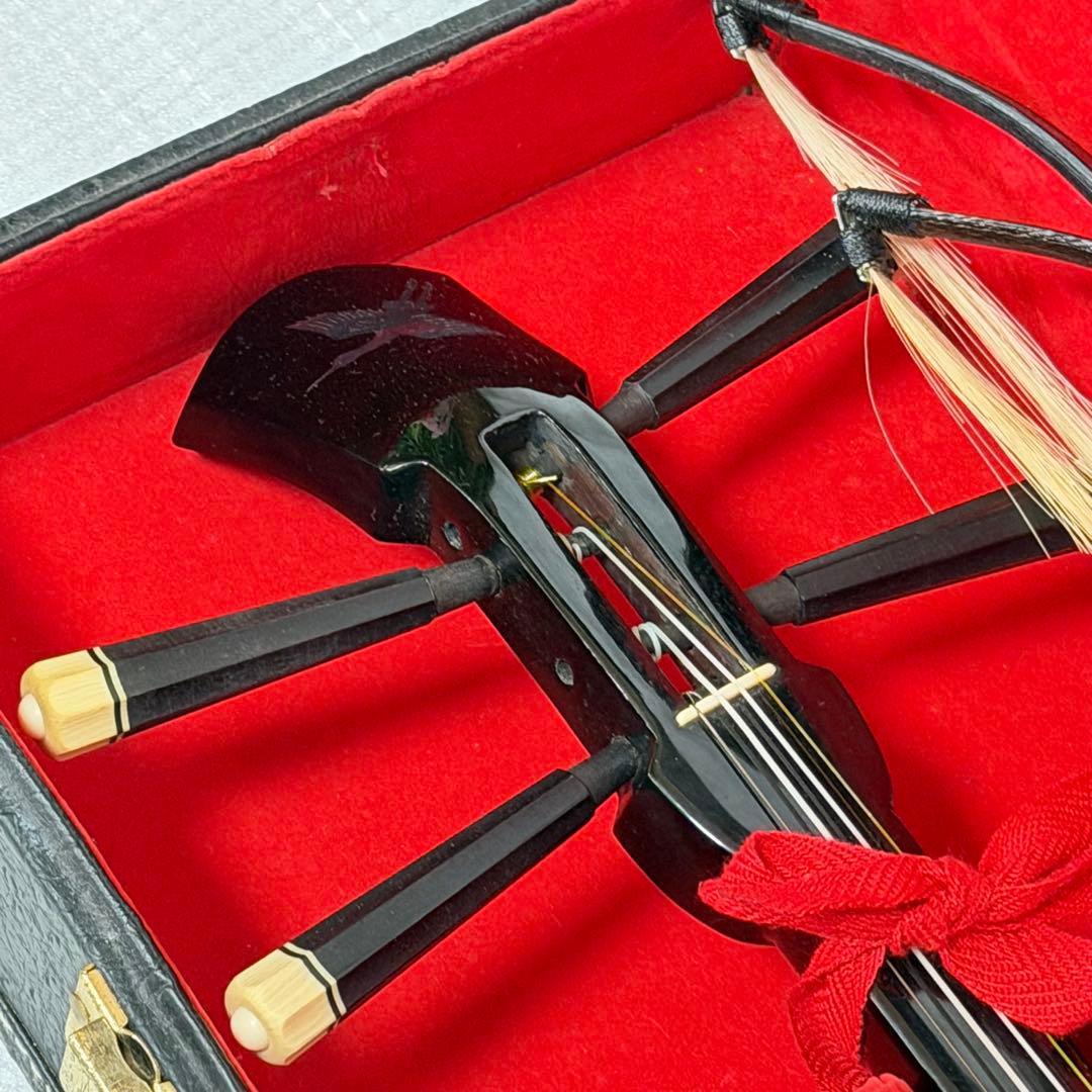 美品 琉球 胡弓 四弦 縞黒檀 本革 蛇皮　クーチョー 沖縄胡弓　擦弦楽器 蛇革