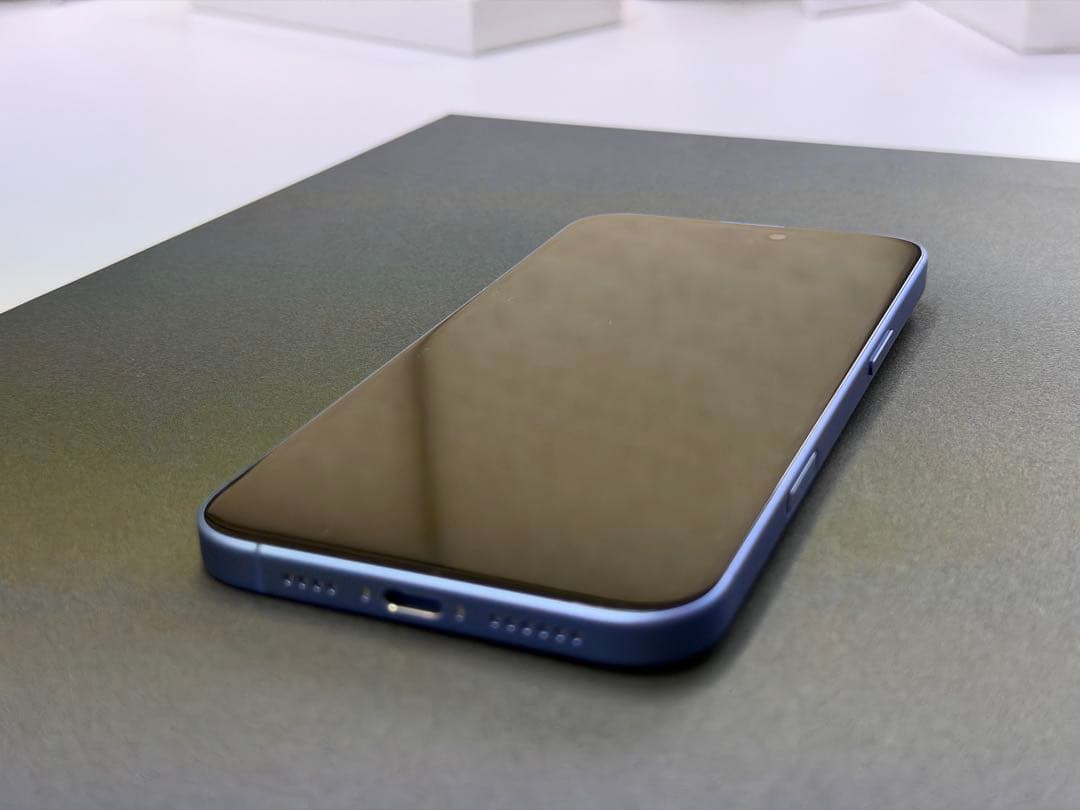 極美品 iPhone16 Plus 256GB SIMフリー ウルトラマリン