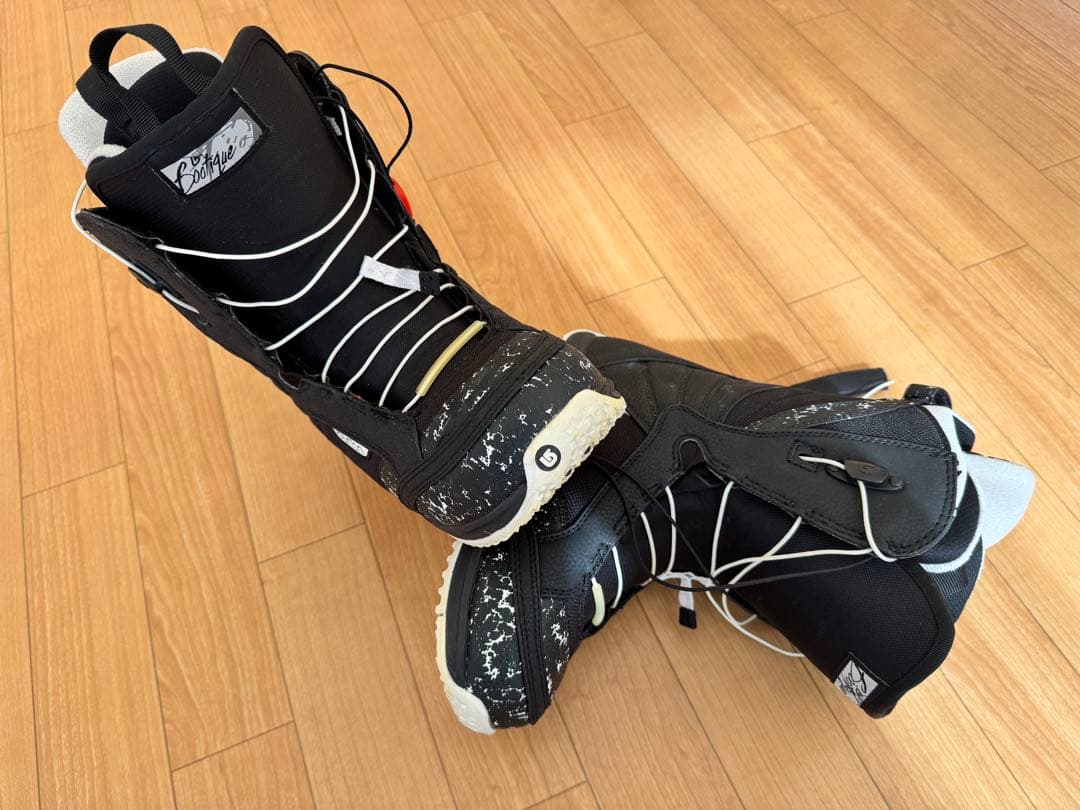 BURTON BOOTIQUE 女性用スノーボードブーツ ブラック