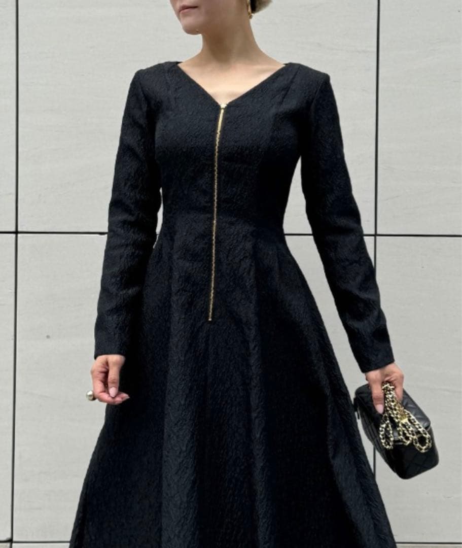 ジェンヌJENNE ジャガード美シルエットワンピース　M