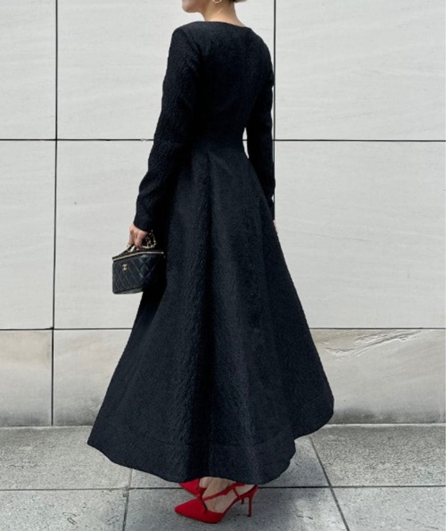 ジェンヌJENNE ジャガード美シルエットワンピース　M