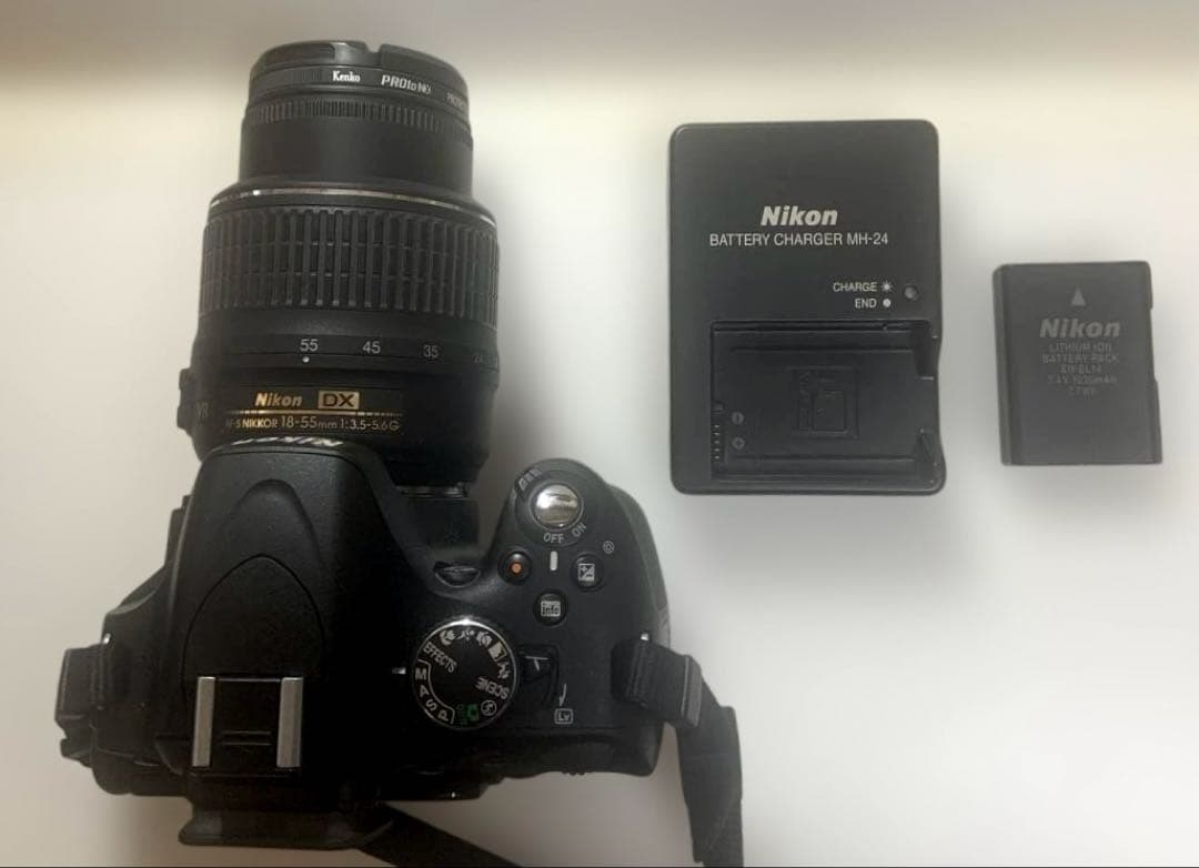 Nikon ニコン D5100 18-55 VR レンズキット　一眼レフ