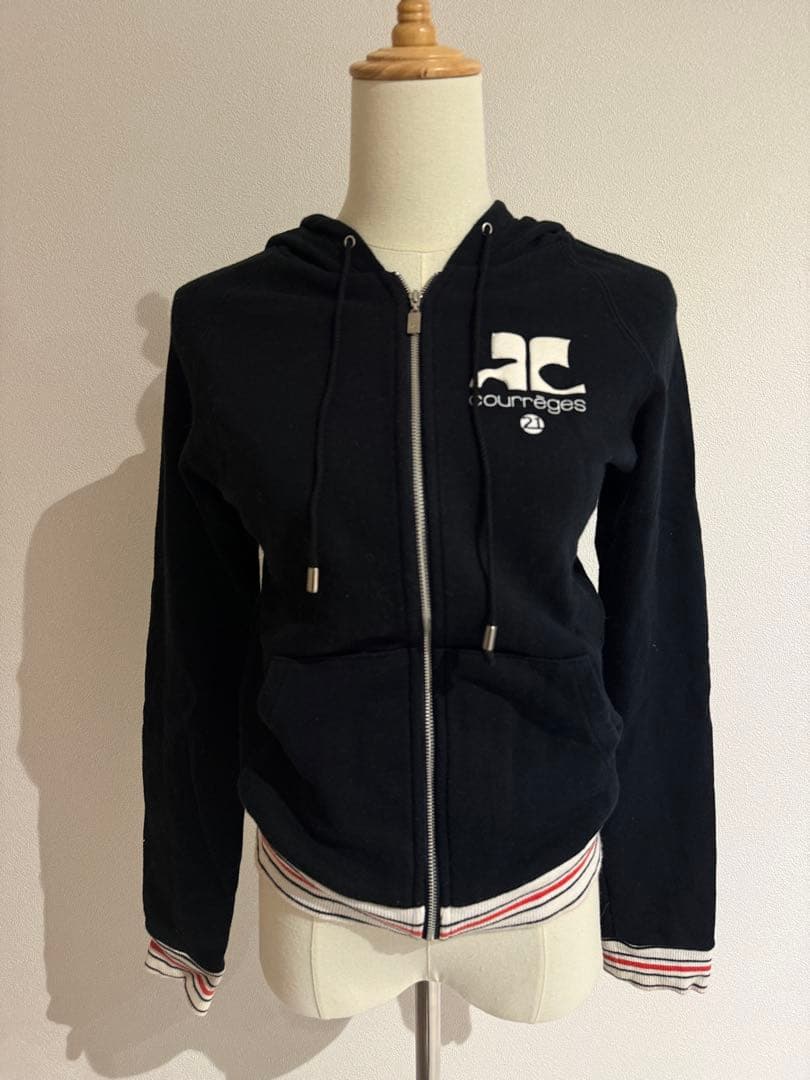 courrèges クレージュ ブラック パーカー　バッグロゴ　レア