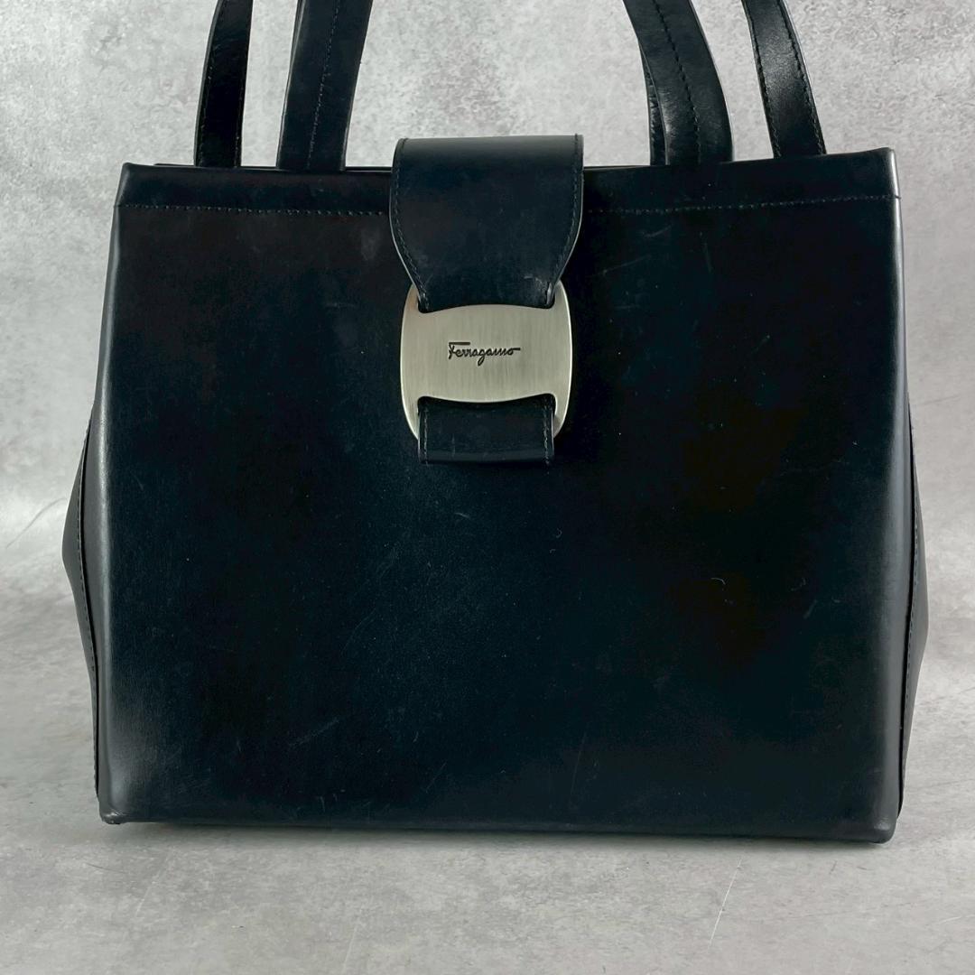 希少⭐︎フェラガモ バッグ 2way ショルダー ハンドバッグ ブラック レザー