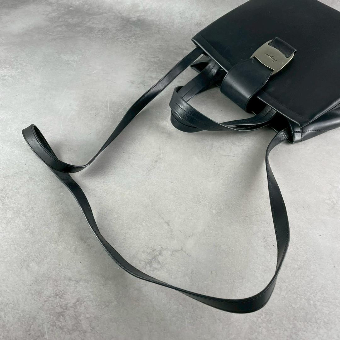 希少⭐︎フェラガモ バッグ 2way ショルダー ハンドバッグ ブラック レザー