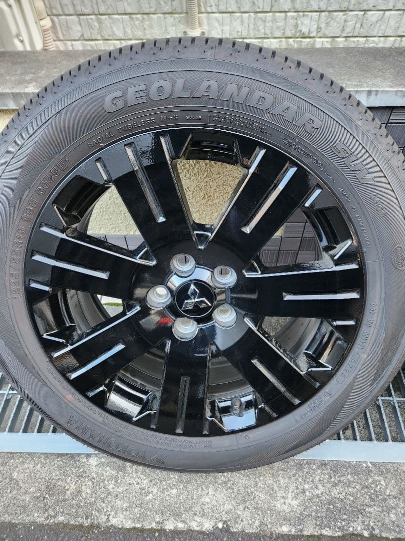 デリカD5 シャモニー　タイヤセット