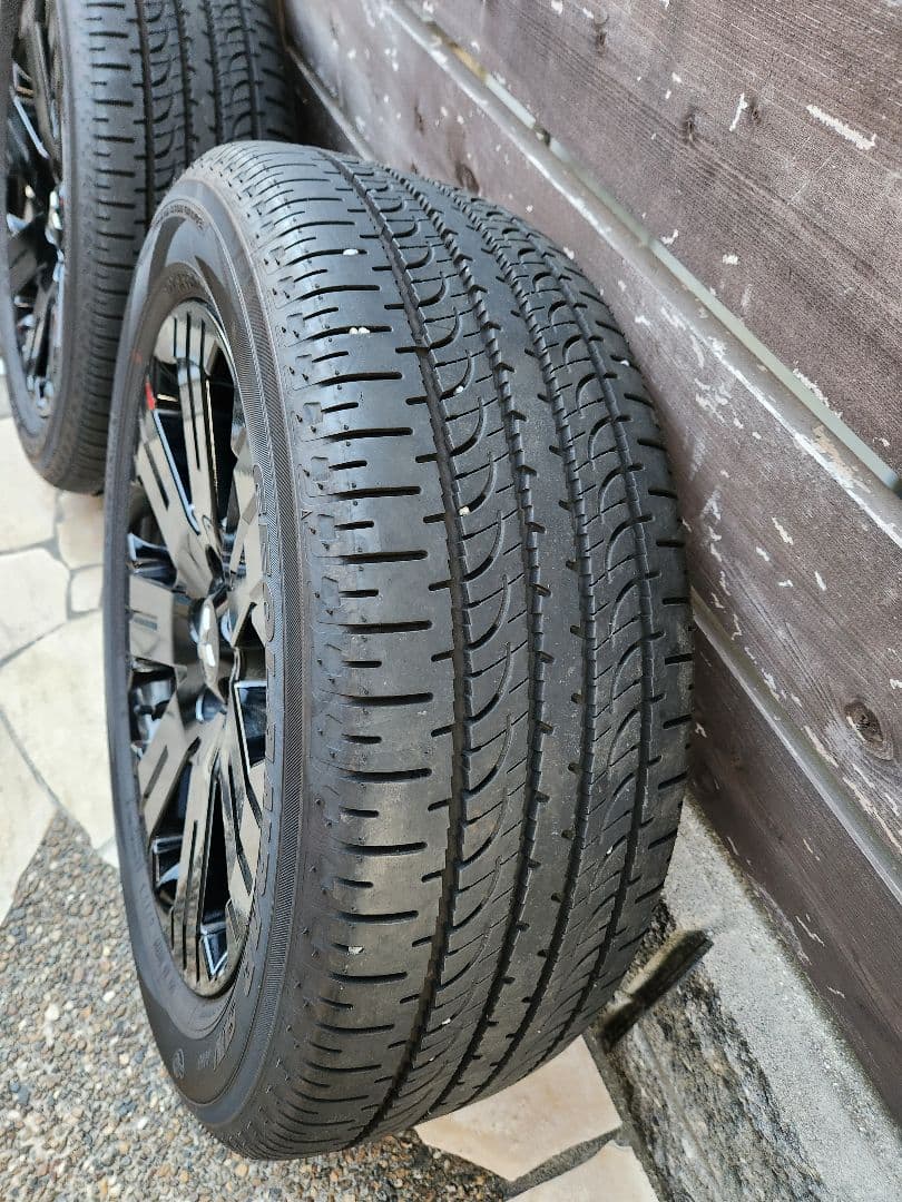 デリカD5 シャモニー　タイヤセット