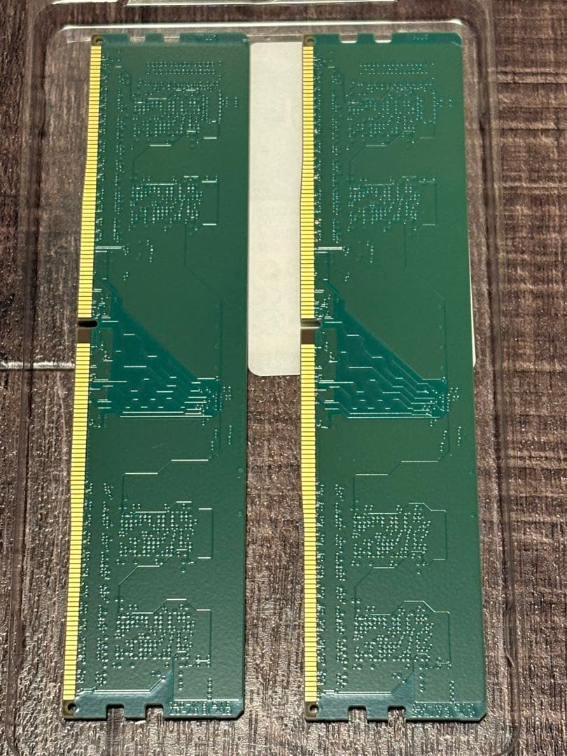 Crucial 16GB DDR4 メモリーキット　8GB✖︎2