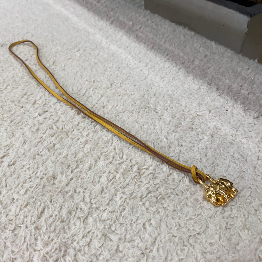 R*e様 HERMESカデナチャーム象GPのチャーム付きレザーストラップ