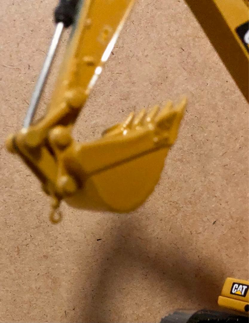 キャタピラーCAT 320 油圧ショベル　ケンクラフトモデル 1/50