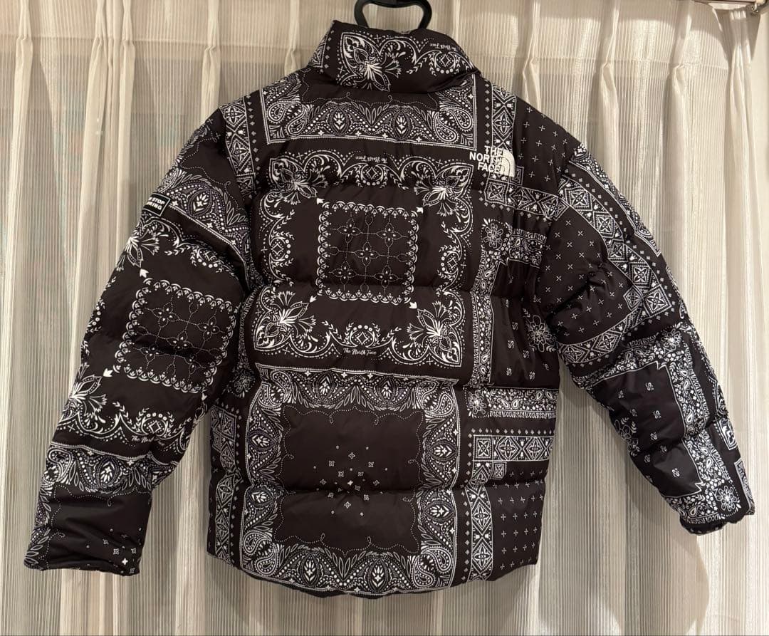 【新品未使用】THE NORTH FACE バンダナ柄 ダウンジャケット