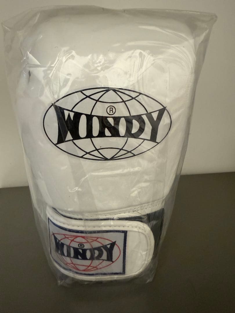 WINDY ボクシンググローブ ホワイト8oz 新品(袋入)